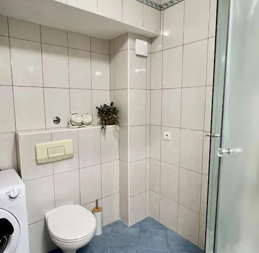 With Private Parking , Daire Makarska