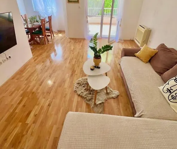 With Private Parking , * Makarska