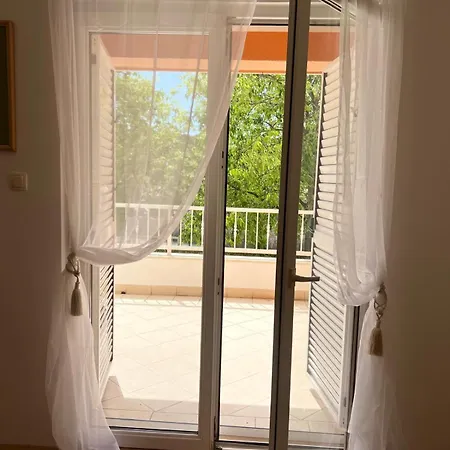 Lägenhet With Private Parking , *