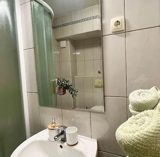 דירה With Private Parking , מאקרסקה